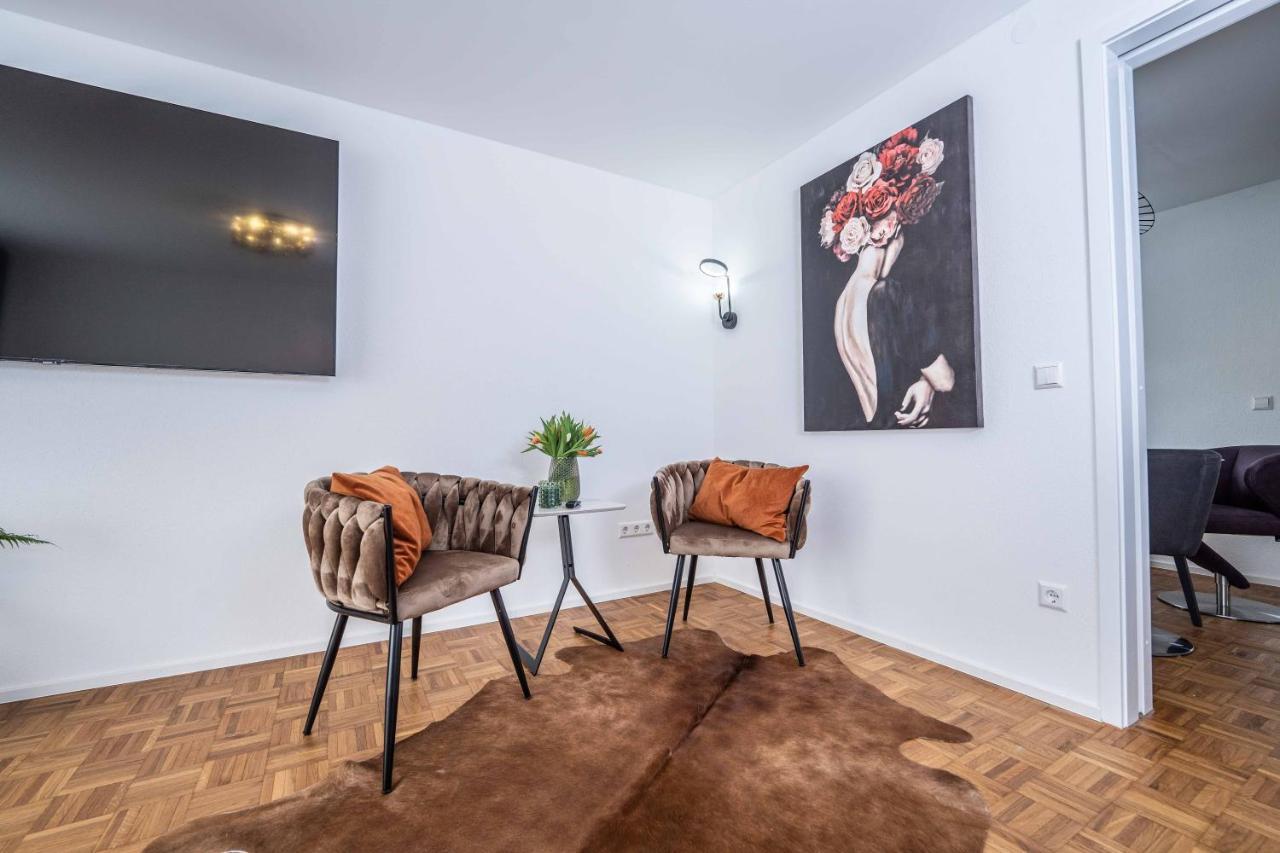 City Wohnung Fn L 5 Klimatisiert Mit Balkon Und Kueche Фридрихсхафен Экстерьер фото
